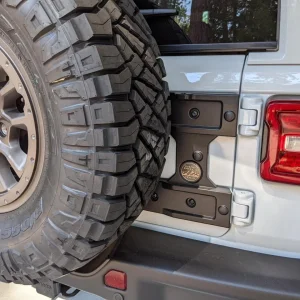 tire carrier.jpg