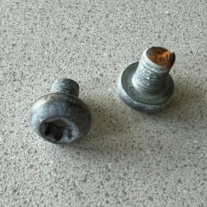 Winch bolts.webp