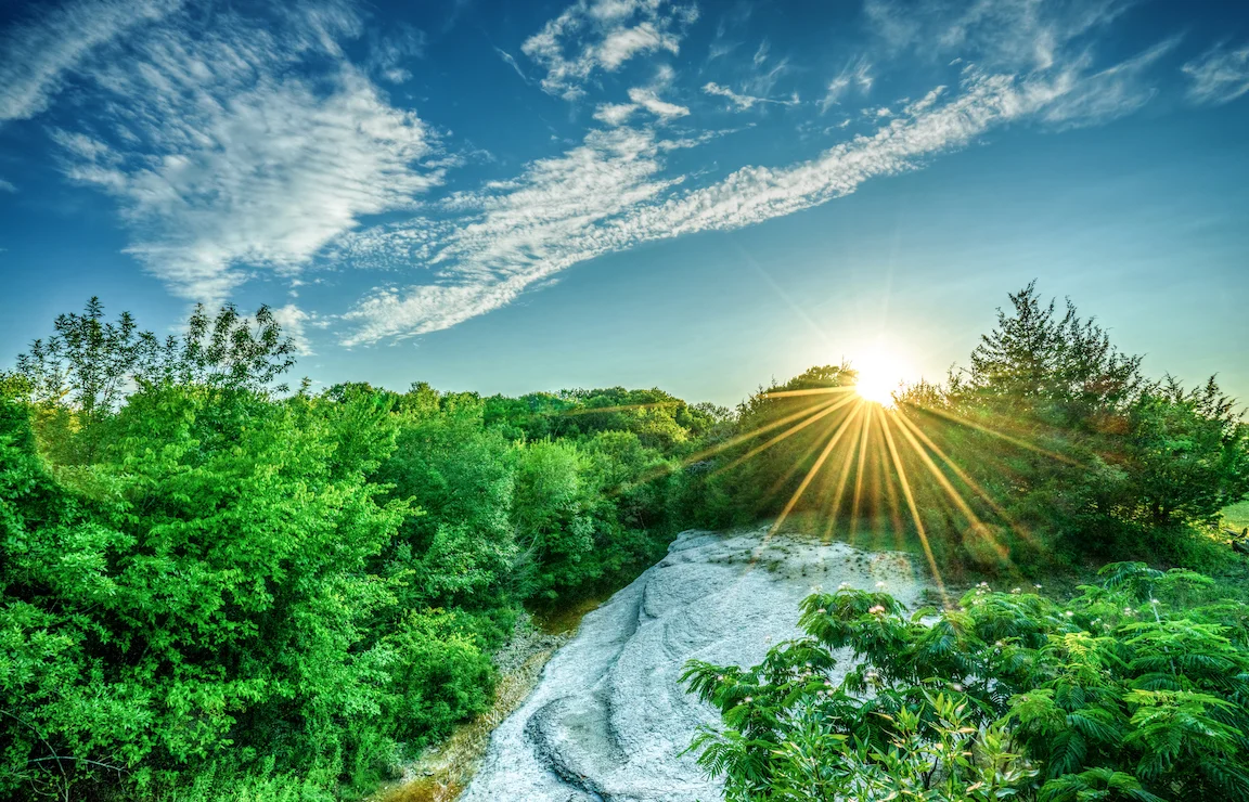 123DSC05667_8_9_tonemapped-2 copy.jpg