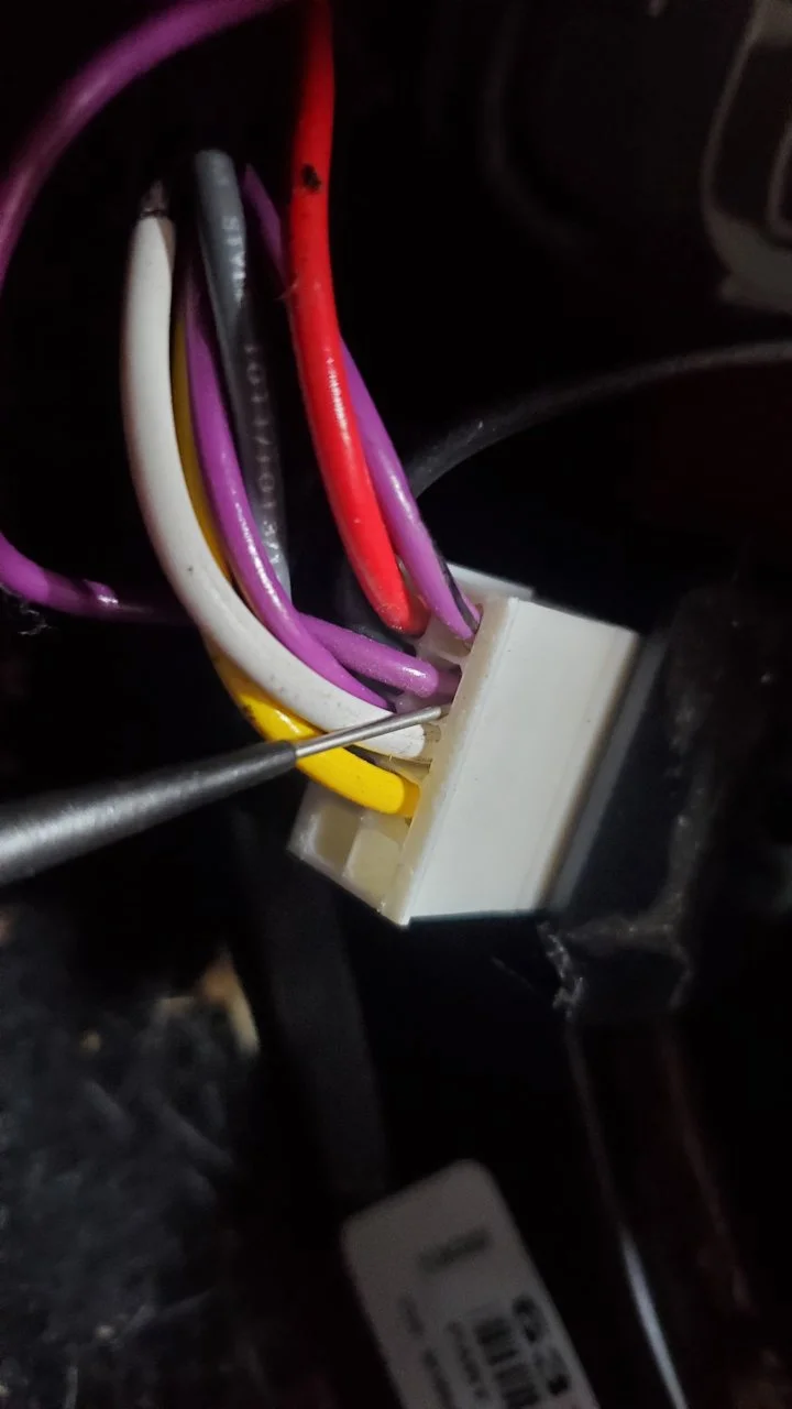 AMP Module Passenger Side Negative Door Trigger.jpg Jeep 392 Forum