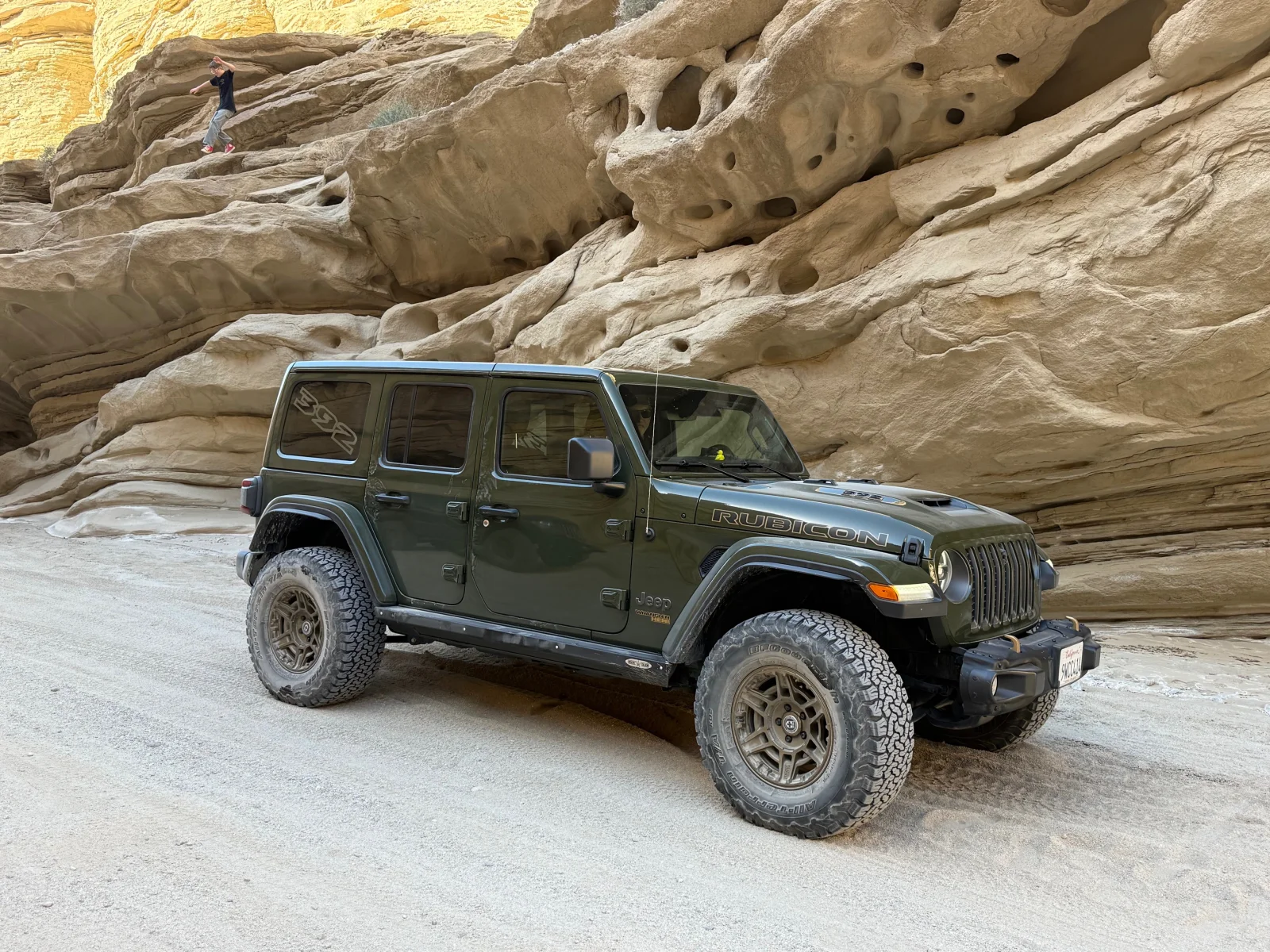 Jeep 392 split mountain.webp